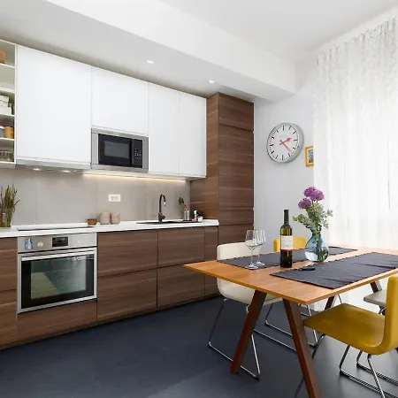 Modern Center City Appartment Porec Exterior photo